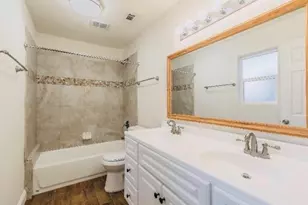 413 Oxford Dr, Sherman, TX 75092 - Photo 10