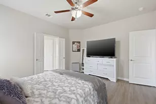 10233 Long Branch Dr, McKinney, TX 75071 - Photo 12