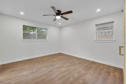 7401 Trimble Drive, Fort Worth, TX 76134 - Photo 16