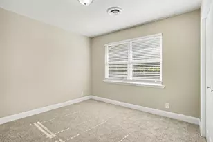 6705 Yosemite Dr, Fort Worth, TX 76112 - Photo 10