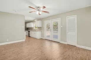 6705 Yosemite Dr, Fort Worth, TX 76112 - Photo 10