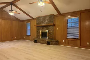 1058 E Jefferson St, Van Alstyne, TX 75495 - Photo 1