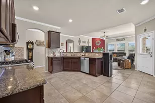 1332 Foxglove Ln, Burleson, TX 76028 - Photo 8