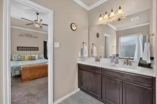 1332 Foxglove Ln, Burleson, TX 76028 - Photo 12
