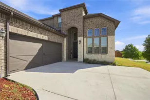 8121 Loretta Day Dr, Arlington, TX 76002 - Photo 4