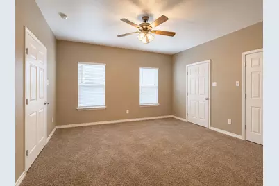 719 E 6th Street, Bonham, TX 75418 - Photo 6