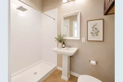 719 E 6th Street, Bonham, TX 75418 - Photo 8