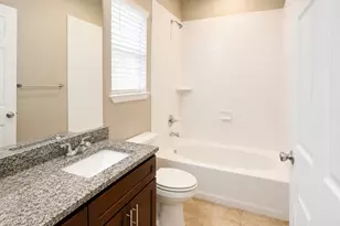 719 E 6th St, Bonham, TX 75418 - Photo 16