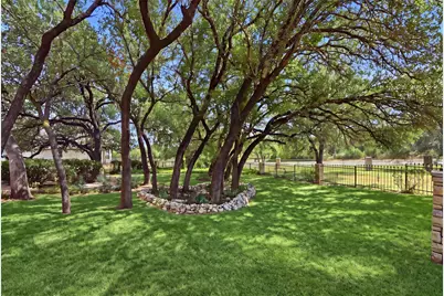 4201 Bluff View Drive, Granbury, TX 76048 - Photo 36