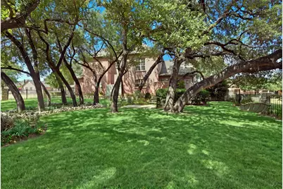 4201 Bluff View Drive, Granbury, TX 76048 - Photo 38