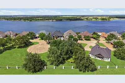 4201 Bluff View Drive, Granbury, TX 76048 - Photo 2