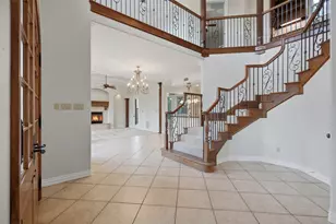 4201 Bluff View Dr, Granbury, TX 76048 - Photo 8