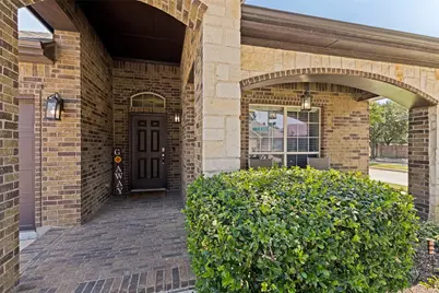 8200 Misty Water Drive, Fort Worth, TX 76131 - Photo 2