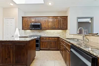 8200 Misty Water Drive, Fort Worth, TX 76131 - Photo 6