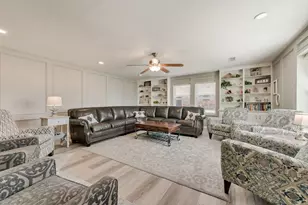 3713 Ridgewood Dr, Grand Prairie, TX 75052 - Photo 6