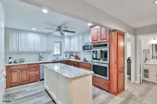 718 Green Valley Dr, Abilene, TX 79601 - Photo 8