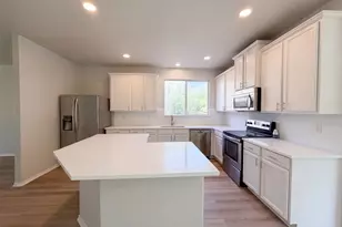 3933 Grizzly Hills Cir, Fort Worth, TX 76244 - Photo 6