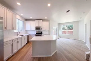 3933 Grizzly Hills Cir, Fort Worth, TX 76244 - Photo 2