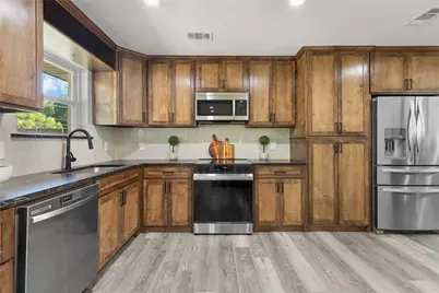 13640 Janwood Lane, Farmers Branch, TX 75234 - Photo 8