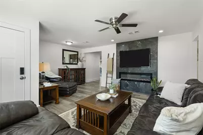 13640 Janwood Lane, Farmers Branch, TX 75234 - Photo 6