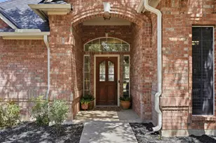 156 S Fork Dr, Hudson Oaks, TX 76087 - Photo 2