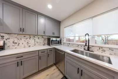 1948 Rambling Ridge Lane, Carrollton, TX 75007 - Photo 22