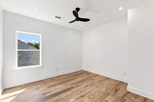 1954 Nomas St, Dallas, TX 75212 - Photo 30
