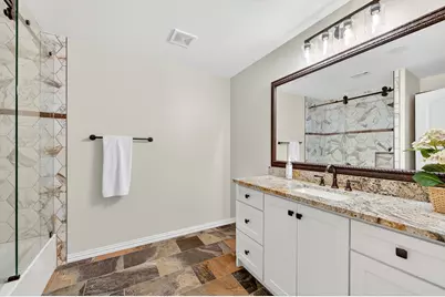 3617 Vineyard Way, Farmers Branch, TX 75234 - Photo 30