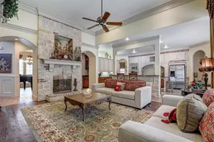 2141 Farrington Ln, Hurst, TX 76054 - Photo 10