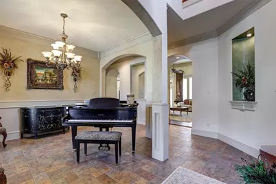 2141 Farrington Lane, Hurst, TX 76054 - Photo 4