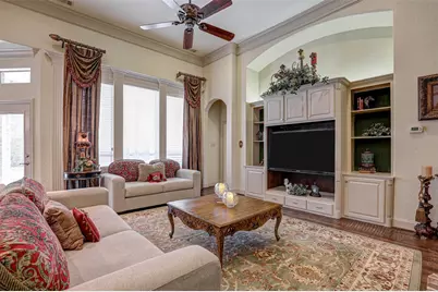 2141 Farrington Lane, Hurst, TX 76054 - Photo 8