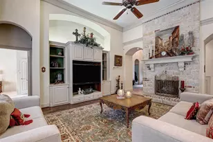 2141 Farrington Ln, Hurst, TX 76054 - Photo 8