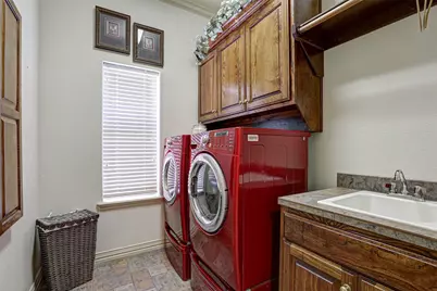 2141 Farrington Lane, Hurst, TX 76054 - Photo 16