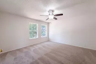 4325 Falcon Dr, Sherman, TX 75092 - Photo 4