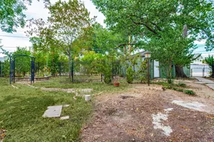 3161 Waldrop Dr, Dallas, TX 75229 - Photo 22