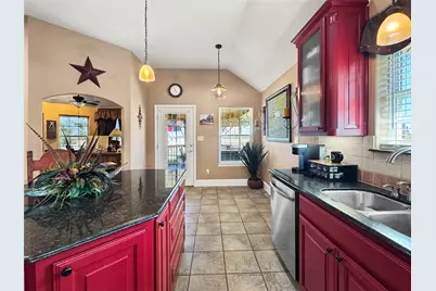 7205 Muirfield Drive, Cleburne, TX 76033 - Photo 16