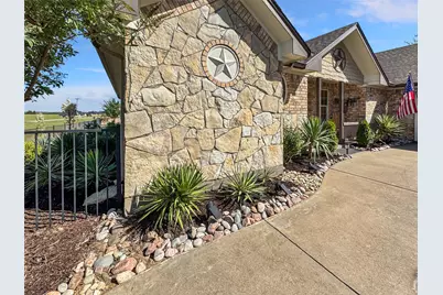 7205 Muirfield Drive, Cleburne, TX 76033 - Photo 4