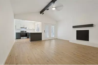 502 Brian Drive, Grand Prairie, TX 75052 - Photo 4