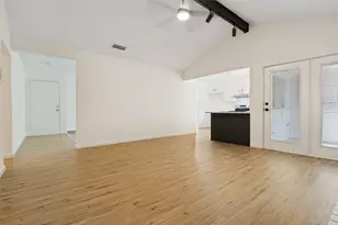 502 Brian Dr, Grand Prairie, TX 75052 - Photo 4