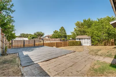 502 Brian Drive, Grand Prairie, TX 75052 - Photo 22