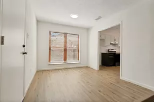 502 Brian Dr, Grand Prairie, TX 75052 - Photo 12