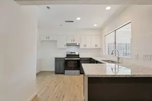 502 Brian Dr, Grand Prairie, TX 75052 - Photo 6