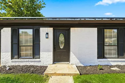865 Stanford Drive, Lancaster, TX 75134 - Photo 2