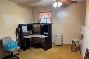 504 S Hall St, Montague, TX 76251 - Photo 14