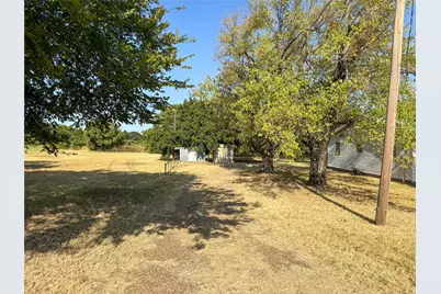 504 S Hall Street, Montague, TX 76251 - Photo 28