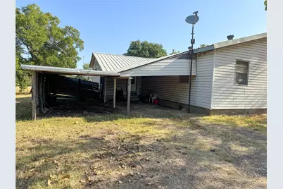 504 S Hall Street, Montague, TX 76251 - Photo 22