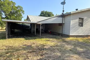 504 S Hall St, Montague, TX 76251 - Photo 22