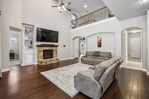 403 Clear Creek Dr, Mansfield, TX 76063 - Photo 8