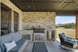 1047 Pioneer Xing, Weatherford, TX 76088 - Photo 30