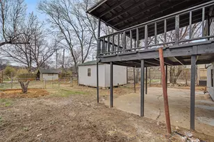 1411 W Gandy St, Denison, TX 75020 - Photo 28